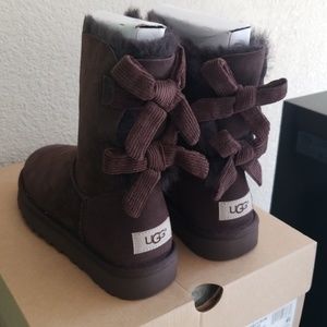 ugg genuine twinface sheepskin & shearling bailey bow corduroy boot